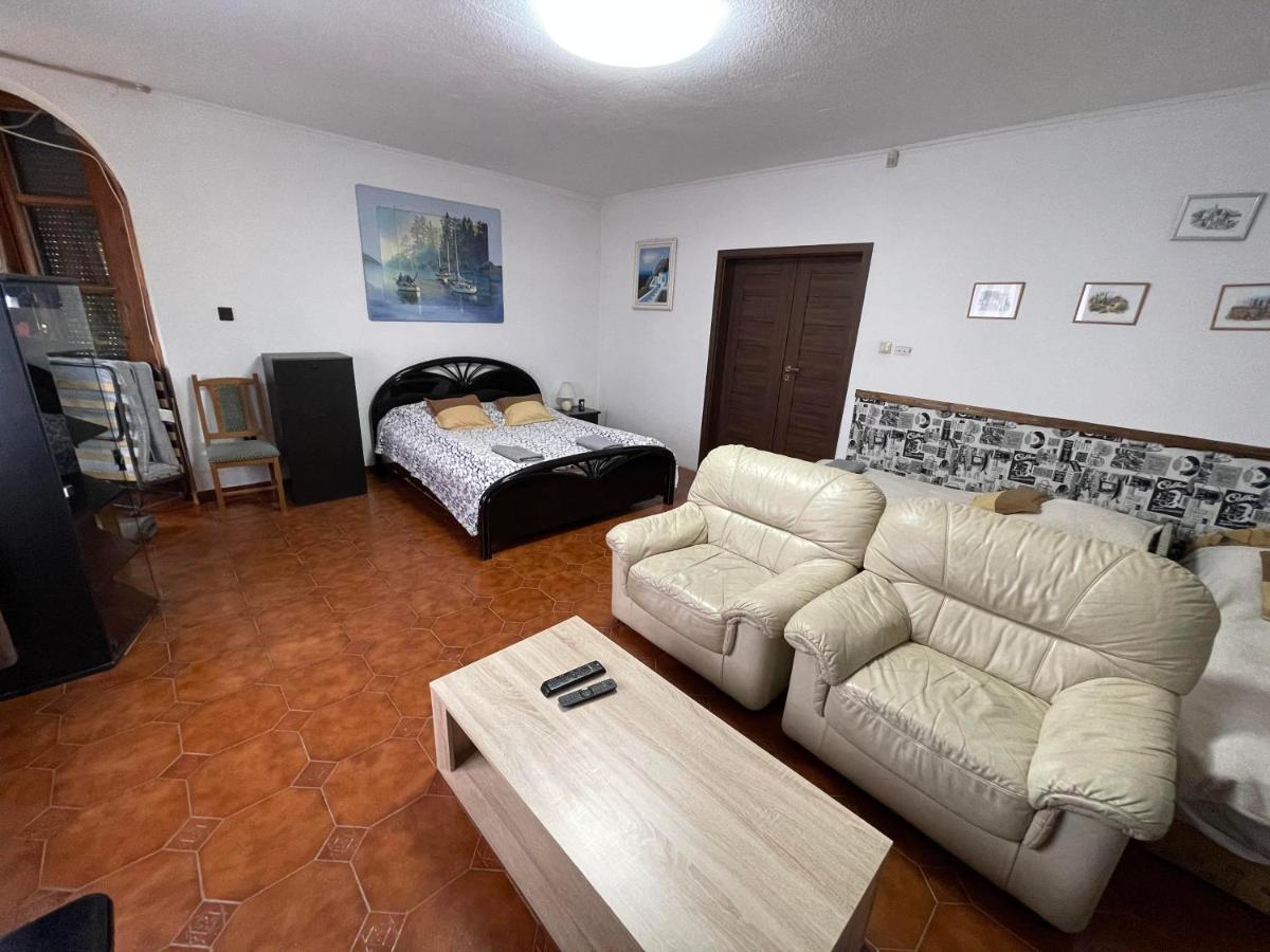 Tulipán Vendégház Miskolc Exterior foto